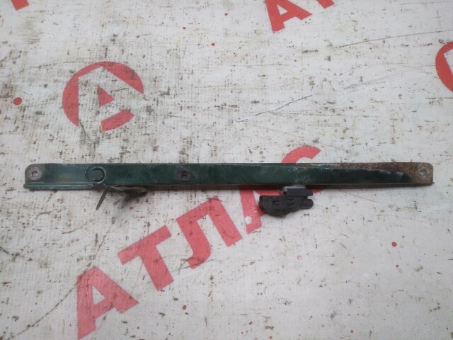 Кронштейн замка капота TOYOTA Vitz 