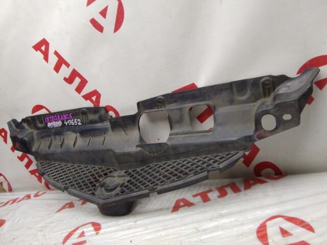 Решетка радиатора HONDA Integra 