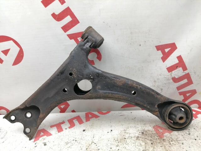Рычаг TOYOTA Corolla Runx 