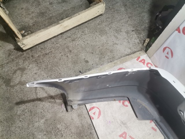 Бампер задний TOYOTA Avensis 