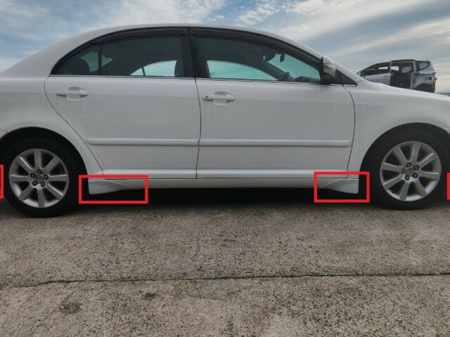 Накладка TOYOTA Avensis 