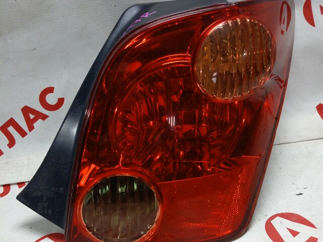 Стоп TOYOTA Ist 