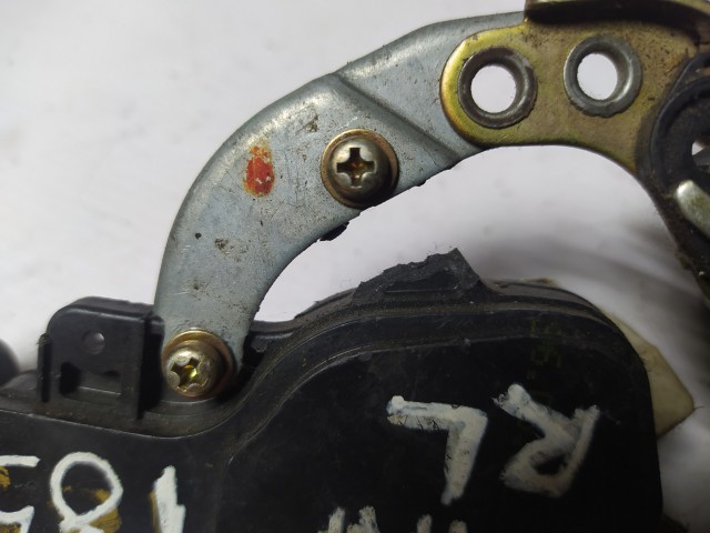 Замок двери TOYOTA Surf 