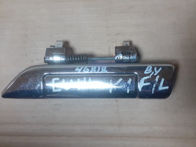 Ручка двери NISSAN Bluebird 