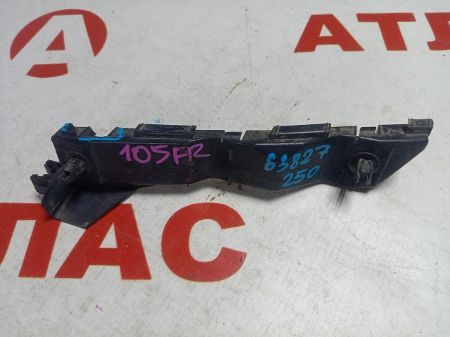 Крепление бампера TOYOTA Avensis 