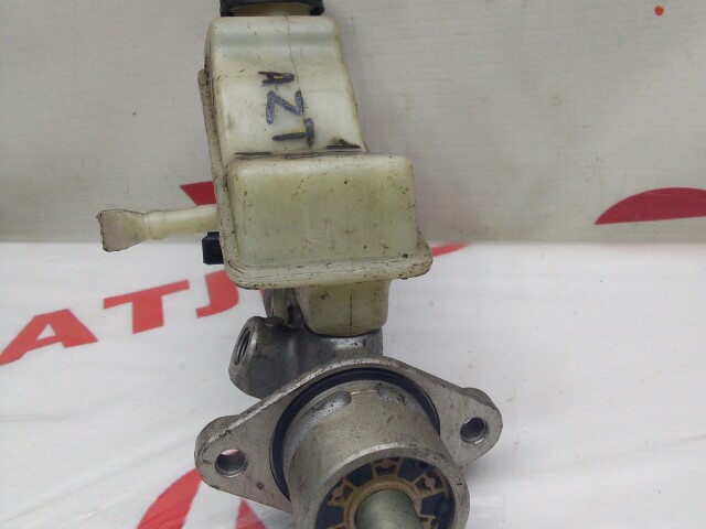 Главный тормозной цилиндр TOYOTA Avensis 