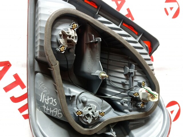 Стоп TOYOTA Platz 