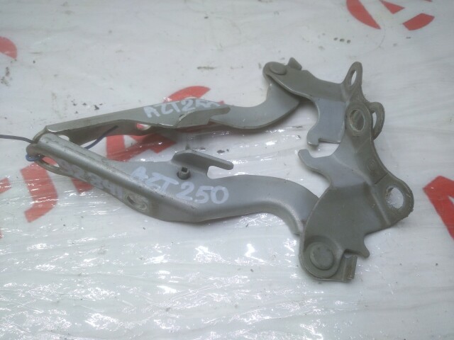 Кронштейны капота TOYOTA Avensis 