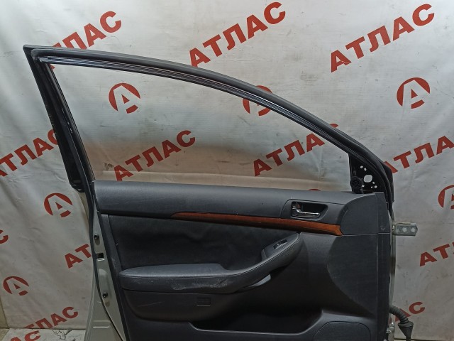 Дверь TOYOTA Avensis 