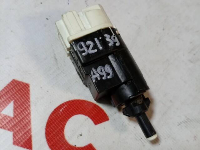 Концевик тормоза RENAULT Duster 