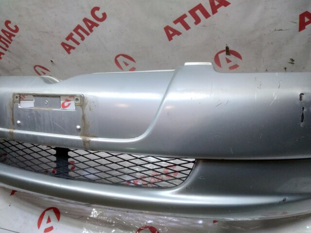 Бампер передний TOYOTA Vitz 