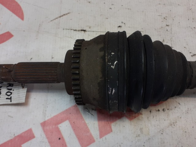 Привод длинный MITSUBISHI Chariot Grandis 