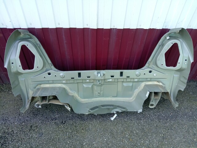 Задняя панель TOYOTA Corolla Fielder 