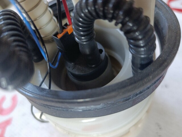 Бензонасос NISSAN X-Trail 