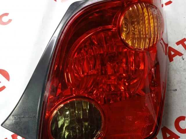 Стоп TOYOTA Ist 
