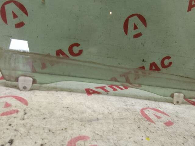 Стекло HONDA Stepwgn 