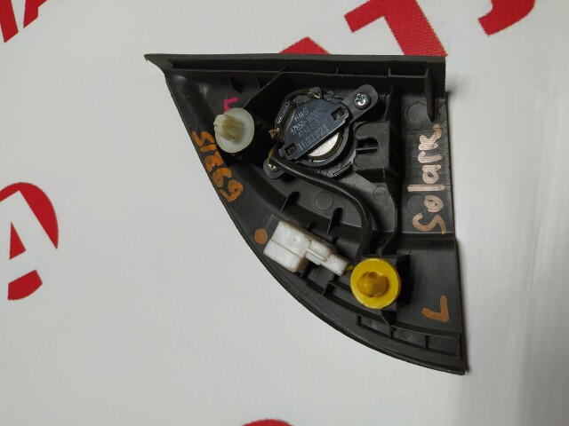 Уголок двери HYUNDAI Solaris 