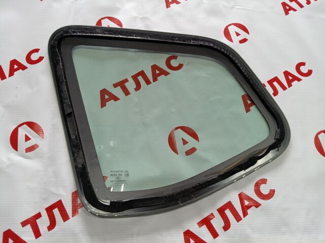 Стекло собачатника RENAULT Duster 