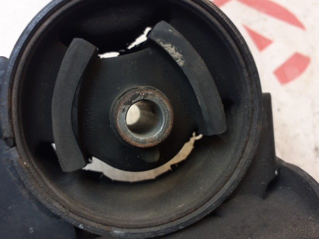 Подушка ДВС NISSAN Sunny QG15-DE