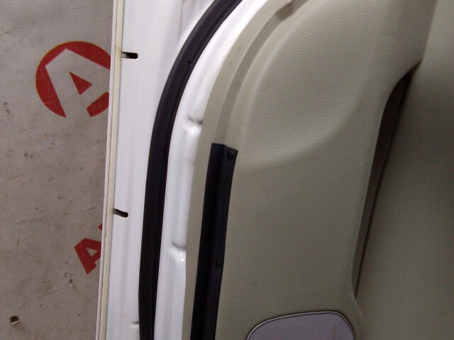 Дверь TOYOTA Avensis 