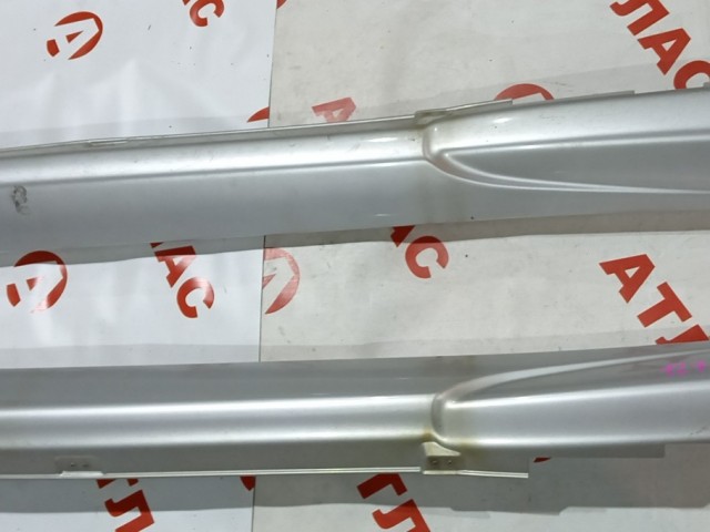 Накладка порога NISSAN Tino 