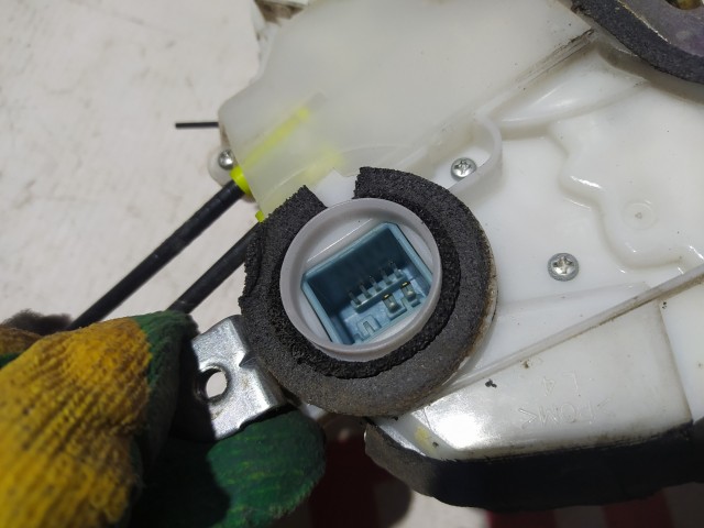 Замок двери HONDA Accord 