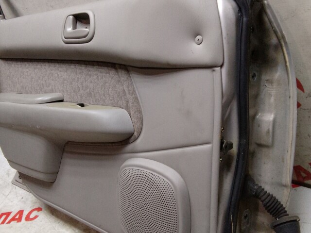 Дверь TOYOTA Corolla 