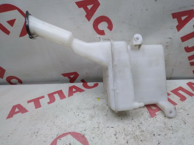 Бачок омывателя TOYOTA FunCargo 