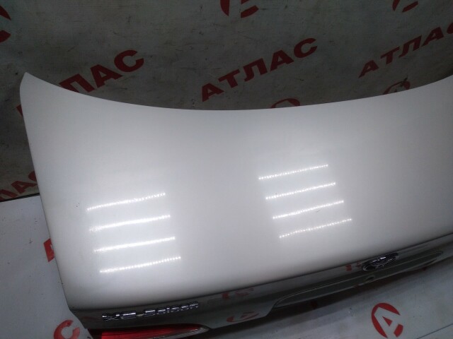 Крышка багажника TOYOTA Corolla 