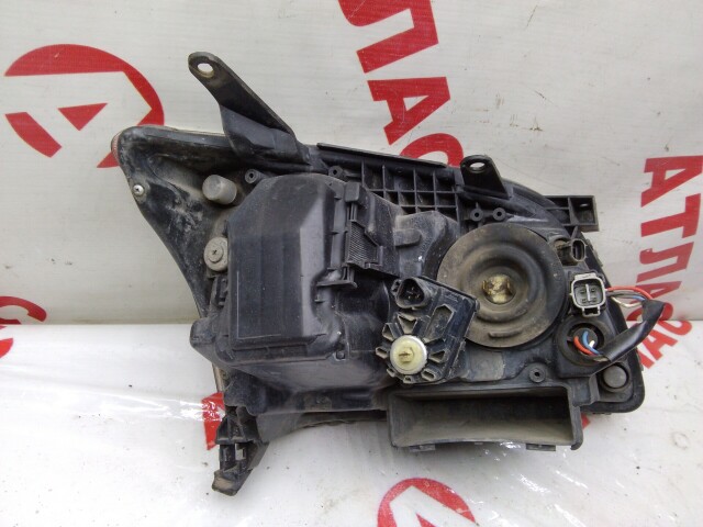 Фара TOYOTA Avensis 