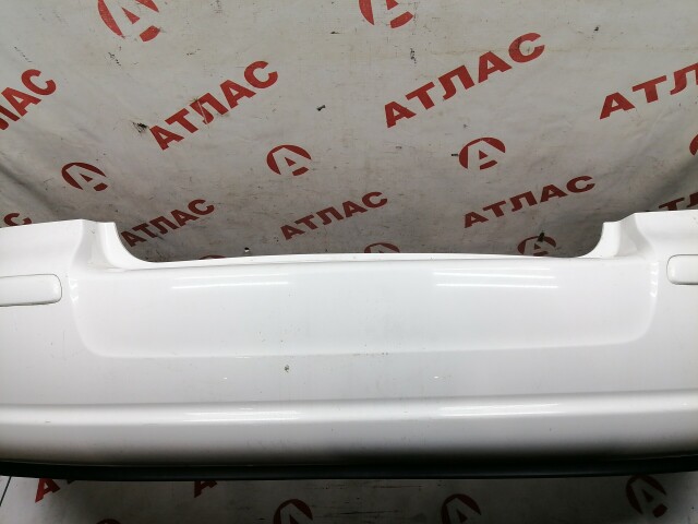 Бампер задний TOYOTA Avensis 