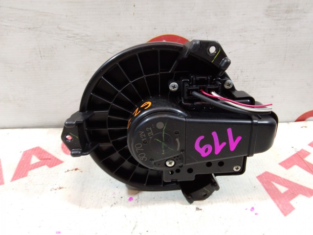 Моторчик печки TOYOTA Ractis 