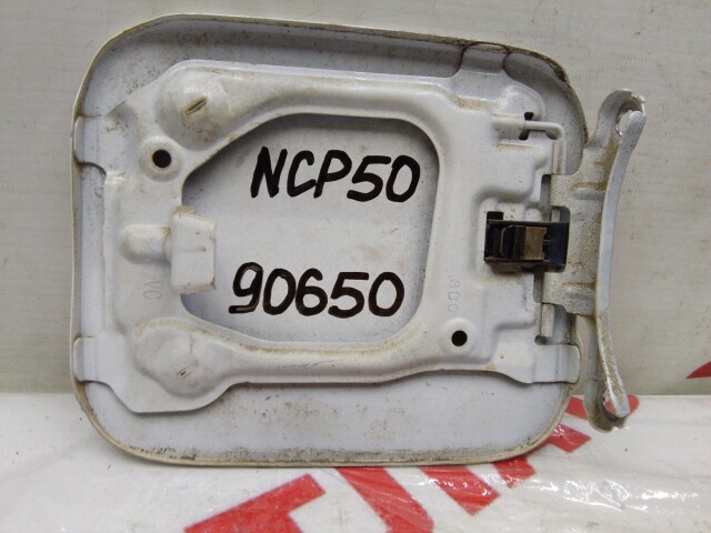 Лючок бензобака TOYOTA Succeed 