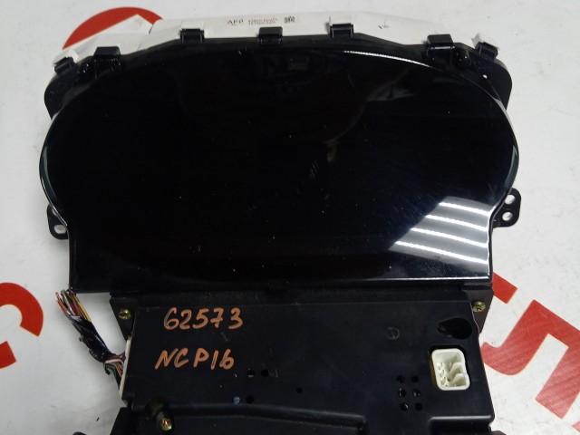 Щиток приборов TOYOTA Platz 