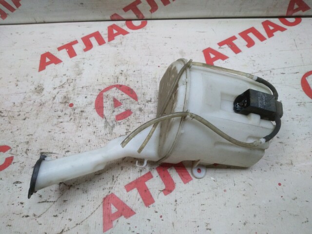 Бачок омывателя TOYOTA Succeed 