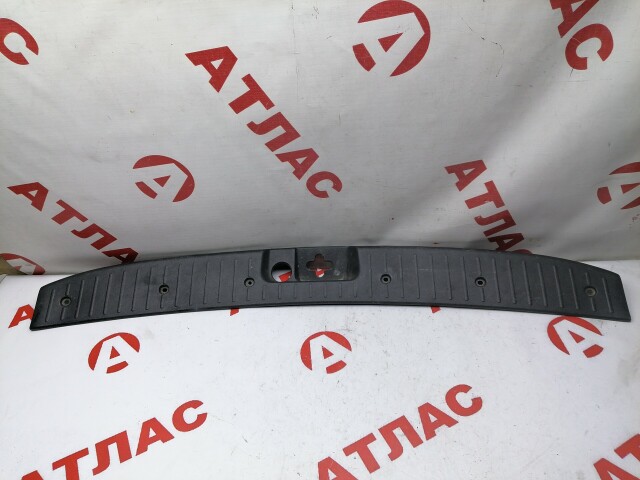 Накладка замка багажника TOYOTA Probox 