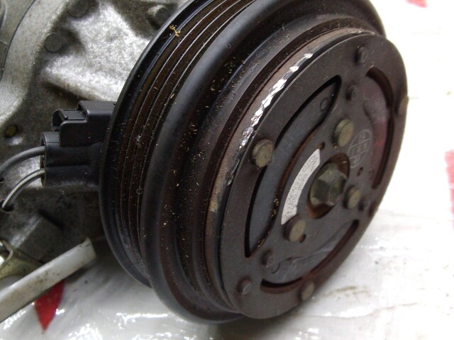 Компрессор кондиционера TOYOTA Vitz 1SZ-FE