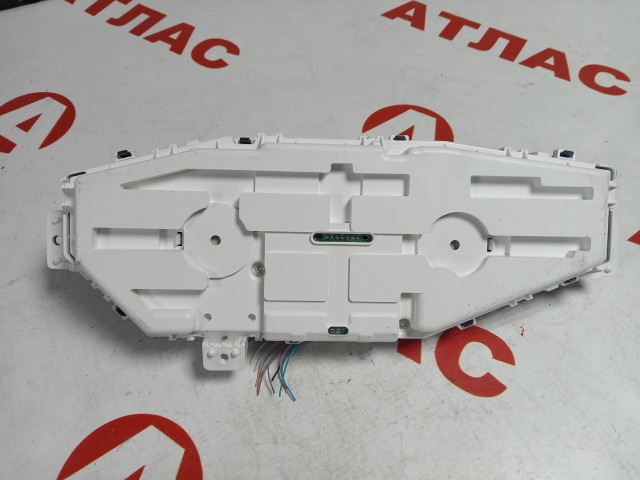 Щиток приборов TOYOTA Ractis 