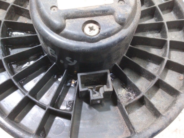 Моторчик печки SUBARU Legacy 
