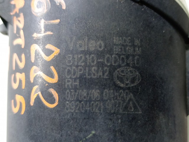 Туманка TOYOTA Avensis 