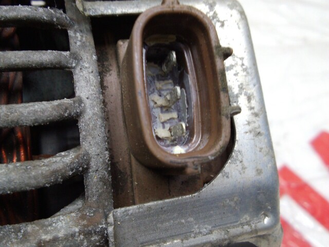 Генератор TOYOTA Platz 2NZ-FE