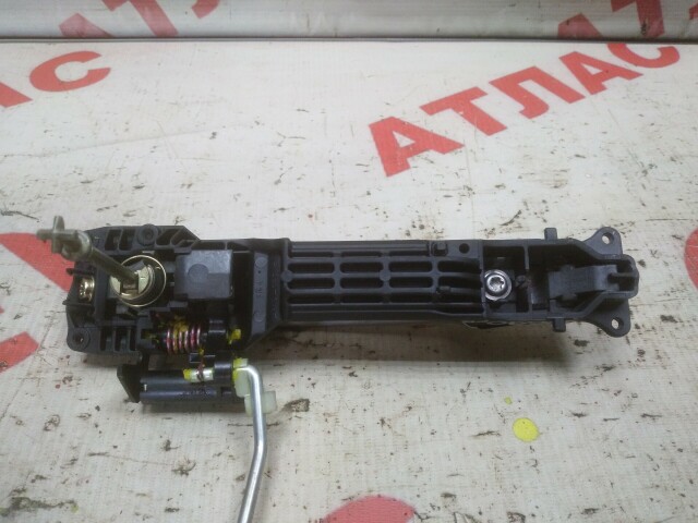 Ручка двери TOYOTA Ist 