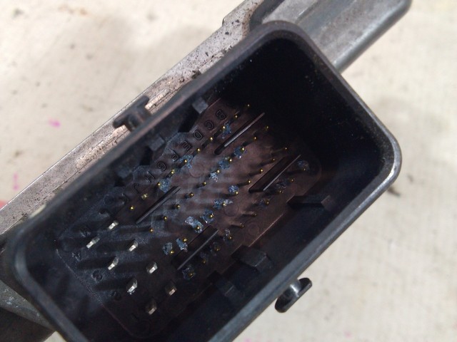 Компьютер NISSAN X-Trail MR20-DE