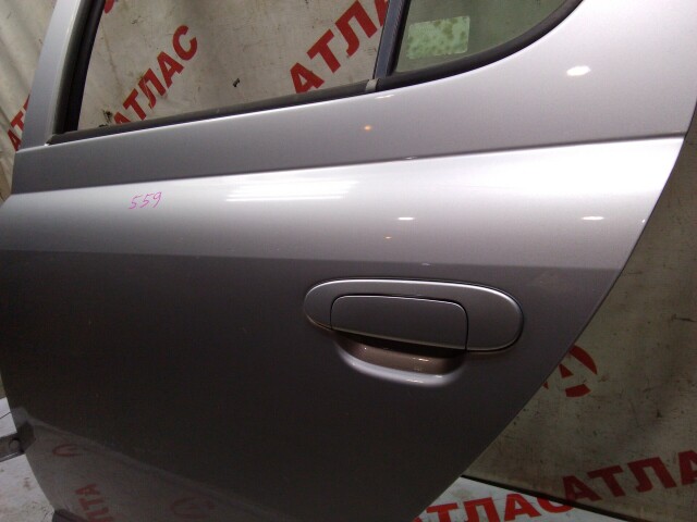 Дверь TOYOTA Vitz 