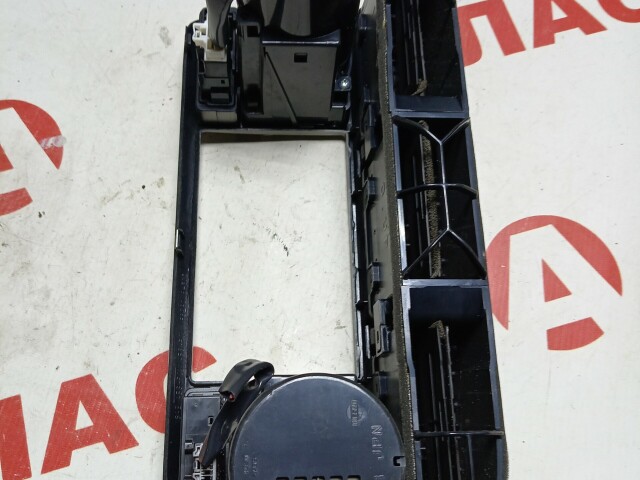 Рамка магнитолы NISSAN X-Trail 