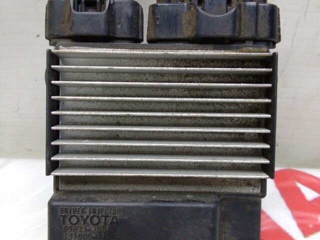 Блок управления форсунками TOYOTA Avensis 1AZ-FSE