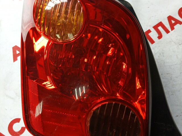 Стоп TOYOTA Ist 