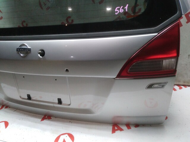 Дверь багажника NISSAN Wingroad 