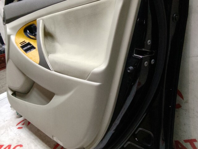 Дверь TOYOTA Camry 