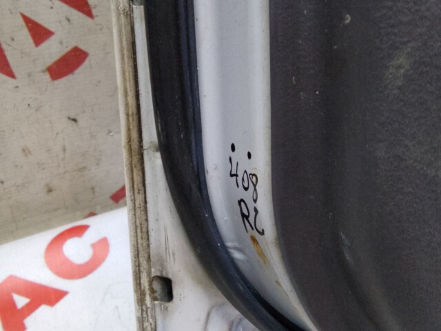 Дверь TOYOTA Platz 